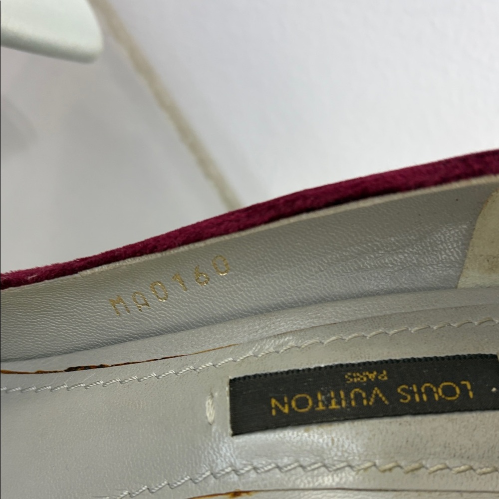 Louis Vuitton Burgundy/Grey Velvet Satin Bow Crystal Embellished Block Heel Pump - Picture 6 of 12